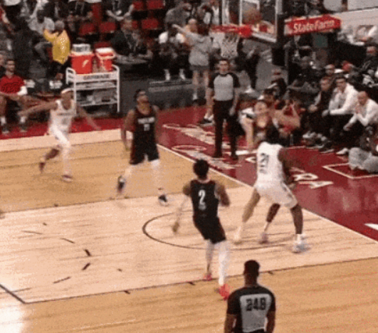 ag亚游-太爽了！杨瀚森嘲讽鹈鹕首轮秀！13投15分砸出夏联新高