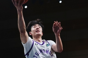 ag亚娱-高效两双！隰泰诚12中7贡献17分11板外加2助2断 三分4中2