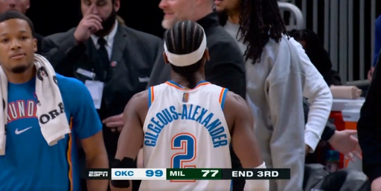 无奖竞猜！雷霆三节领先雄鹿22分 亚历山大提前打卡？